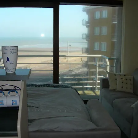 Appartamento 'de Strandwandeling' With Frontal Sea View Near
